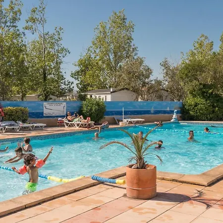 אתר קמפינג Camping Le Lamparo***